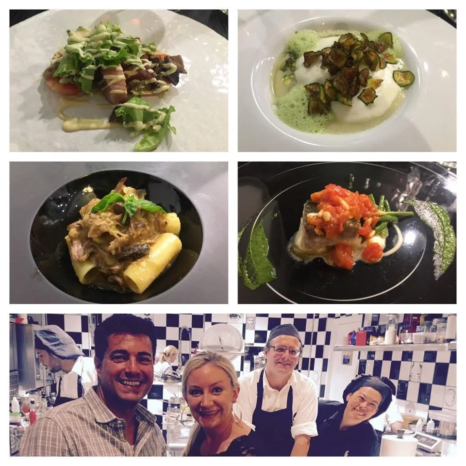 Quatro pratos com legumes, massa e peixe acima de uma foto de Alex e Kristin com uma equipe de cozinha