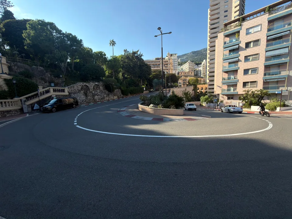 The tight Fairmont hairpin bend in Monaco