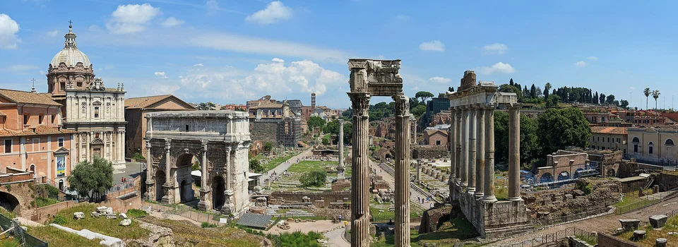 Vista panorâmica das ruínas do Fórum Romano